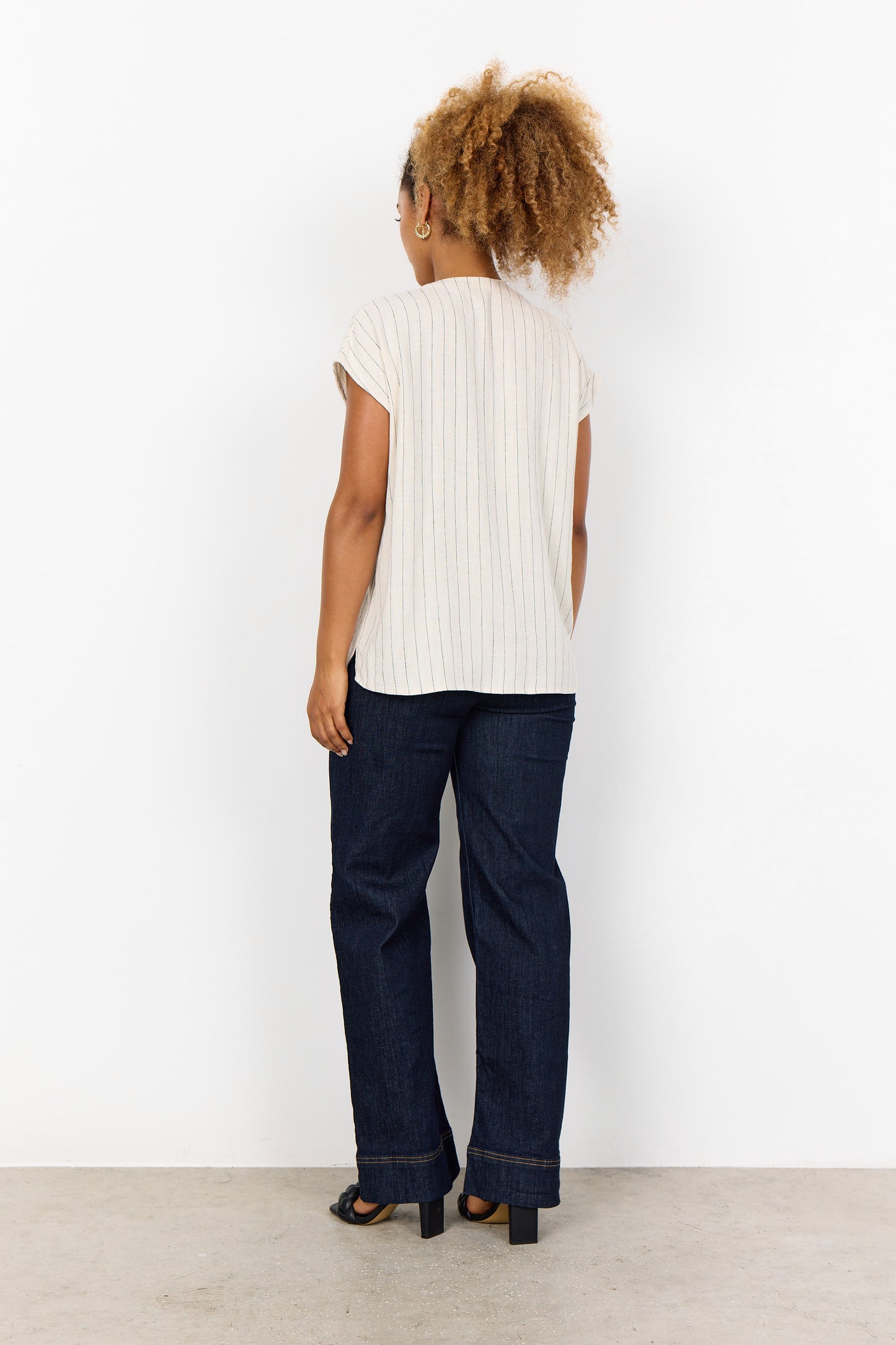 Poula Linen Tee