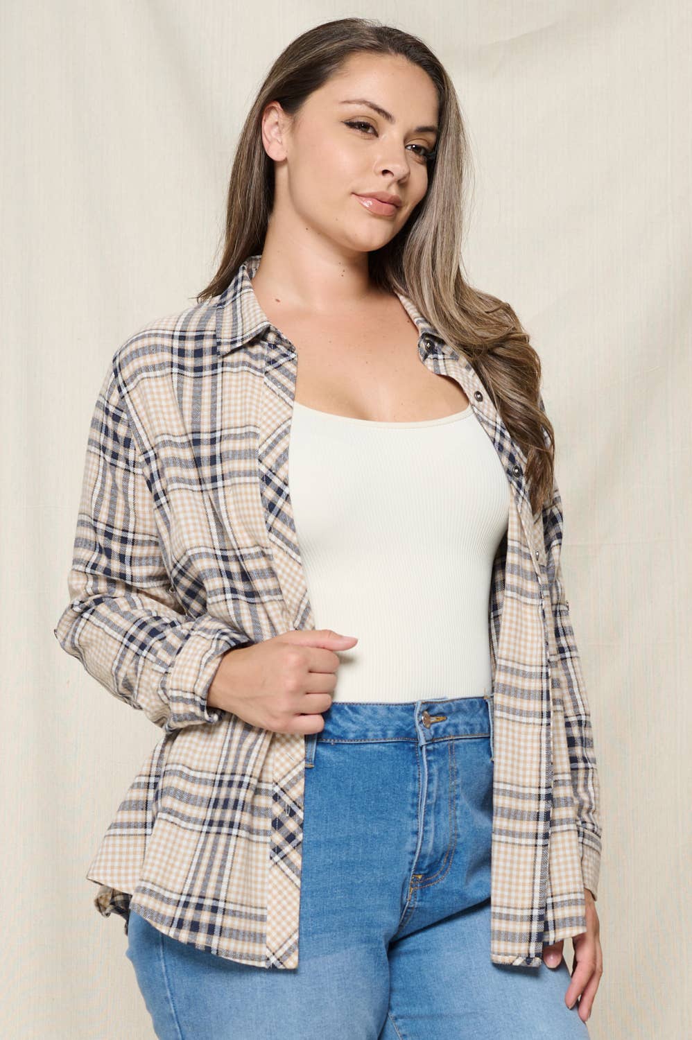 Curvy Plaid Shirt With Roll up Sleeve