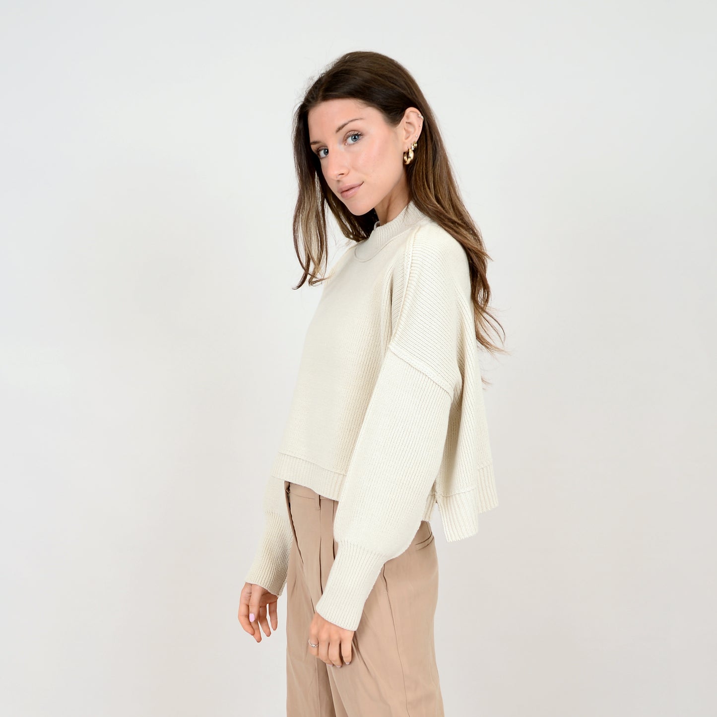 Sumire Long Sleeve Crewneck Pullover