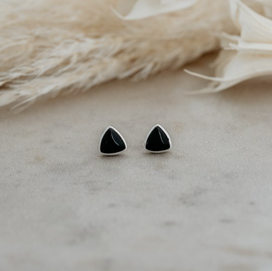 Mae Studs - Black Onyx